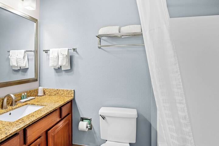 MainStay Suites Addison-Dallas