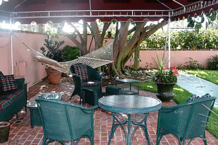 Terrace/Patio 23 of 24