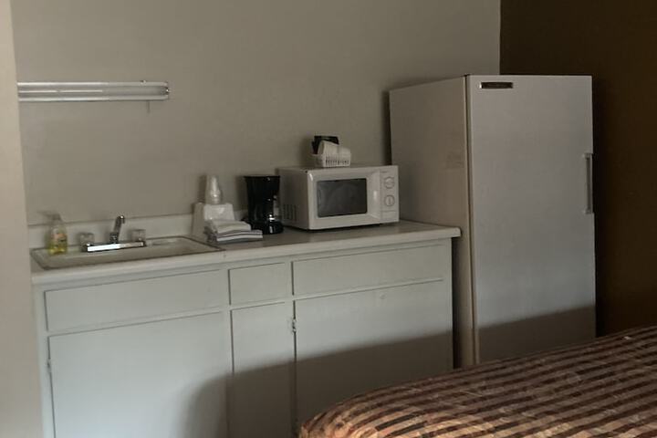 Room 18 of 25