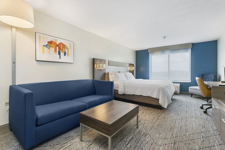 Room 32 of 78