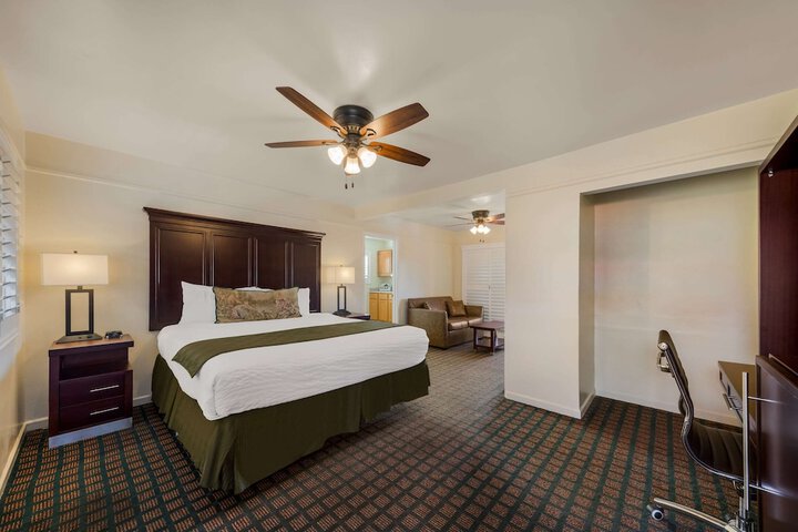 Room 19 of 36