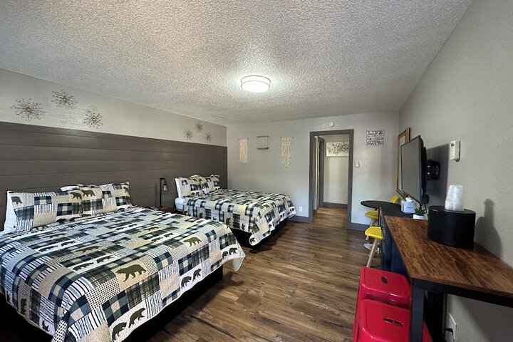 Room 37 of 39