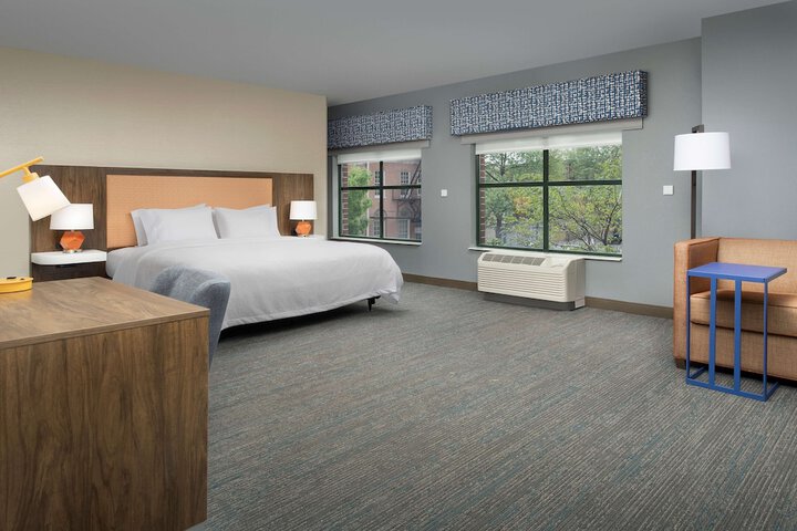 Room 16 of 44