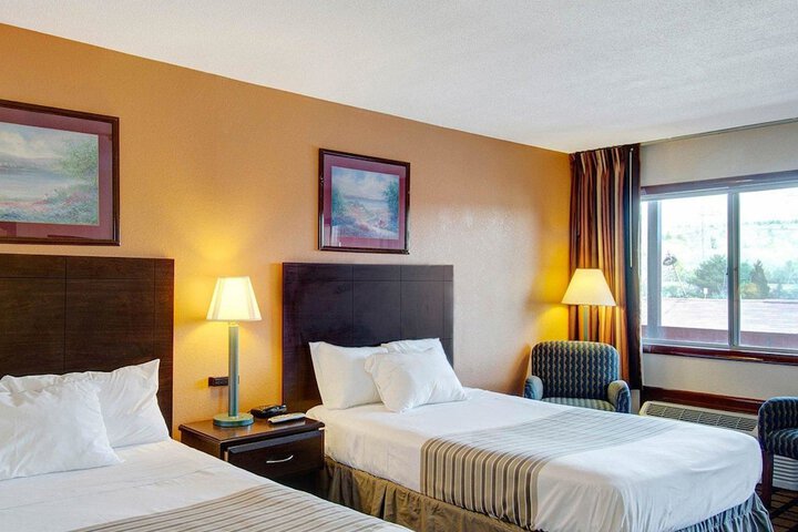 Econo Lodge Sharon - Foxborough