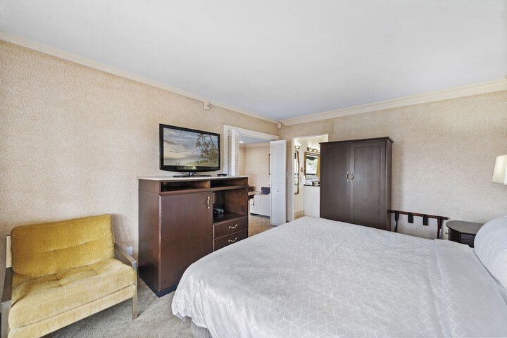 14 West Hotel