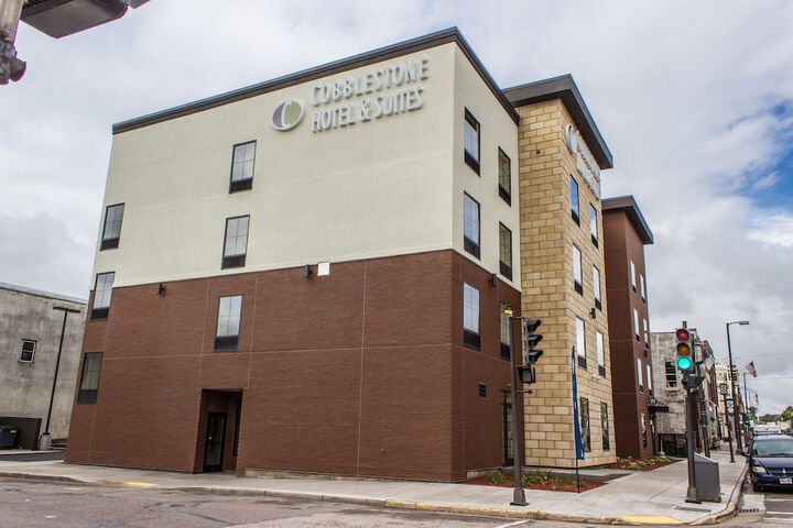 Hotel 5 of 78