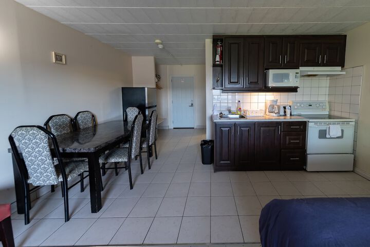 Room 11 of 50