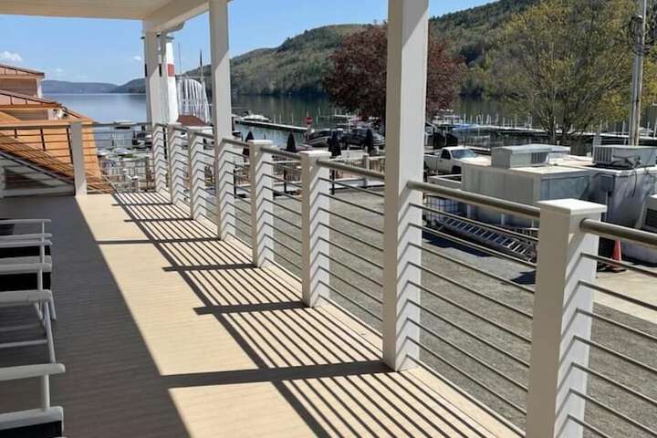 Lake Front Hotel