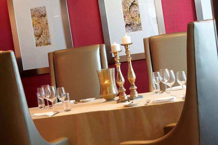 Dining 43 of 56