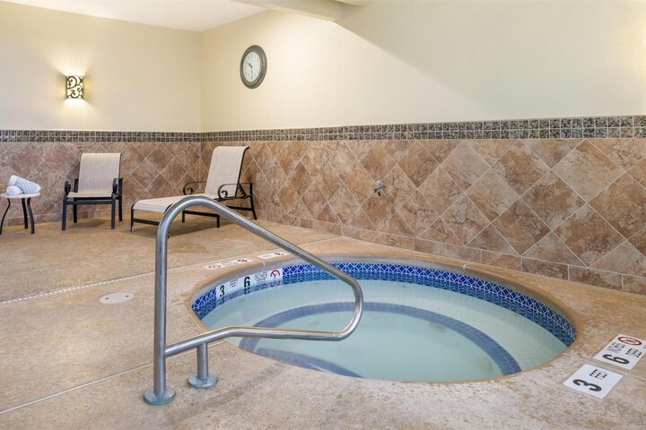 Best Western Plus Vineyard Inn & Suites