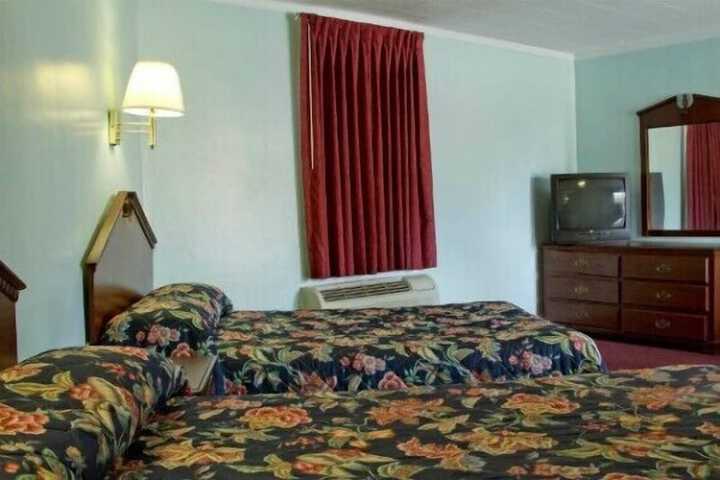 Room 12 of 41