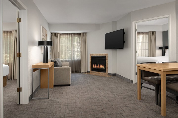 Room 42 of 62