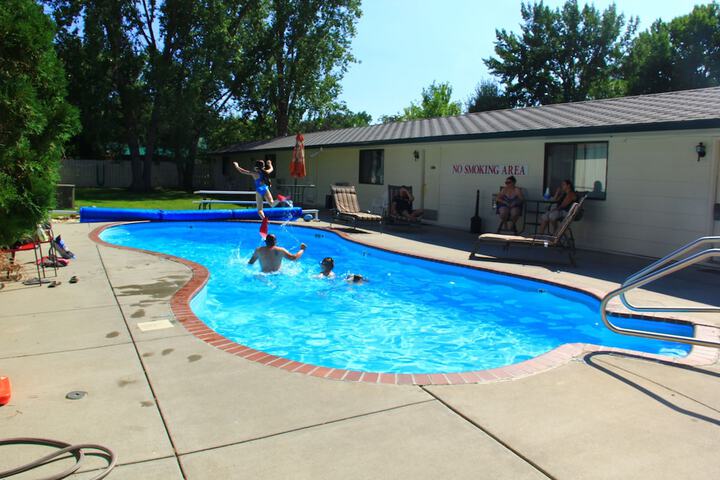 Pool 2 of 55