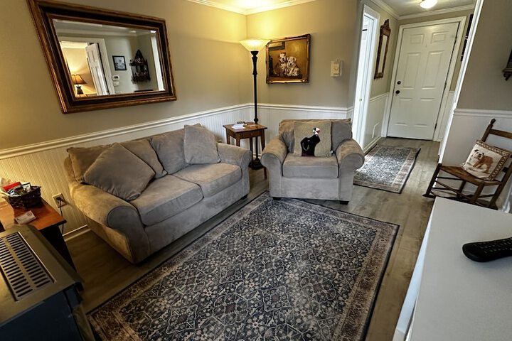Room 102 of 200
