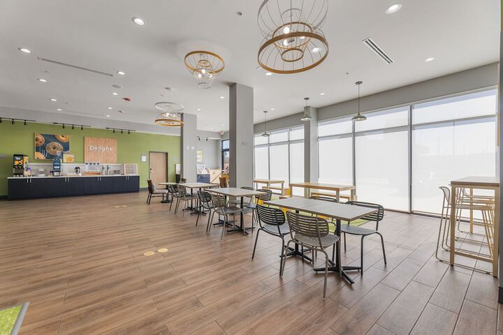 Spark by Hilton Garland Dallas East
