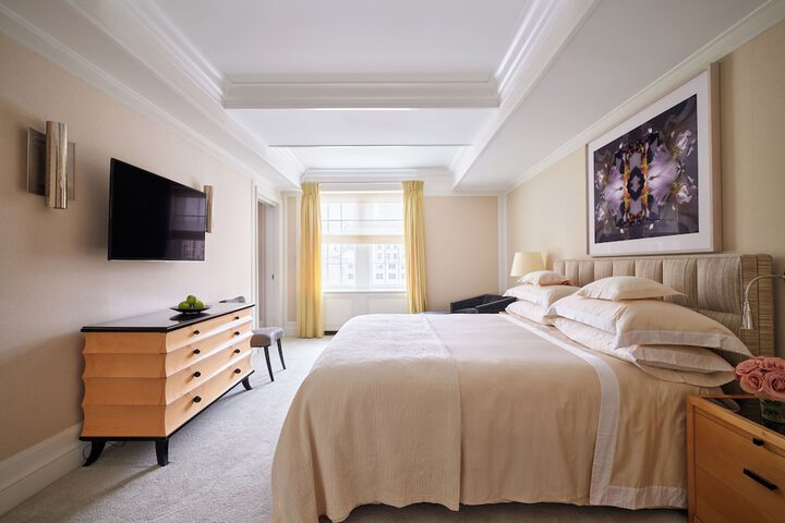 Room 53 of 64