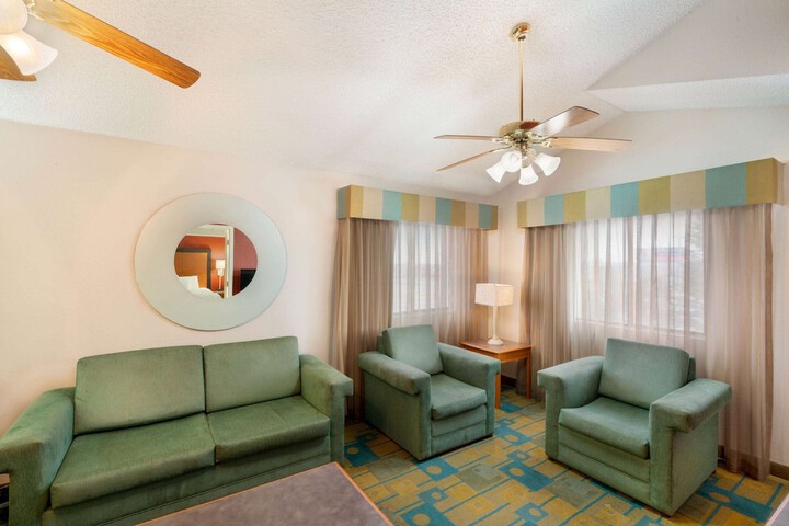 Room 22 of 41