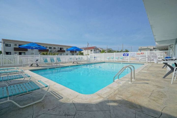 Pool 8 of 39