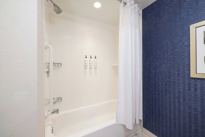 Fairfield Inn & Suites by Marriott Cape Cod Hyannis