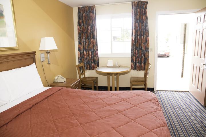 Room 35 of 37