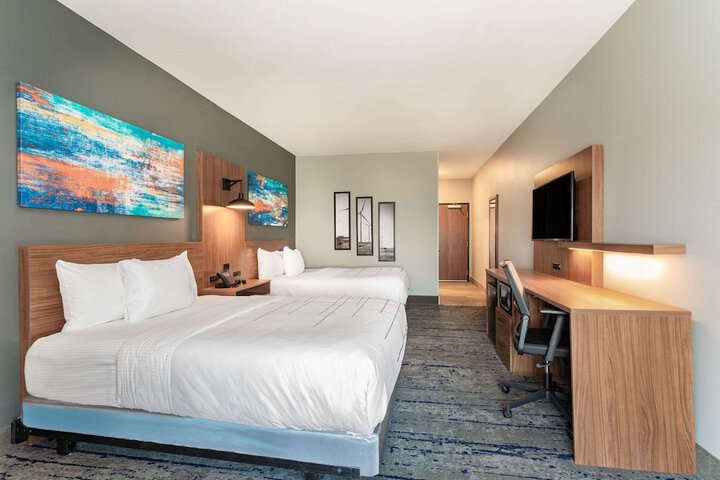 Room 46 of 63