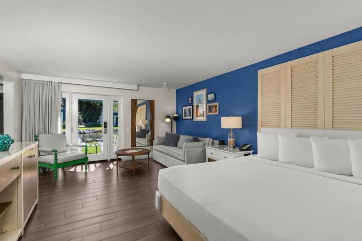 Paradise Point Resort & Spa