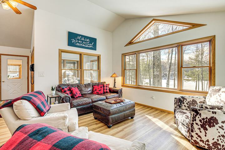 Lakefront Home w / Private Beach in Rhinelander!