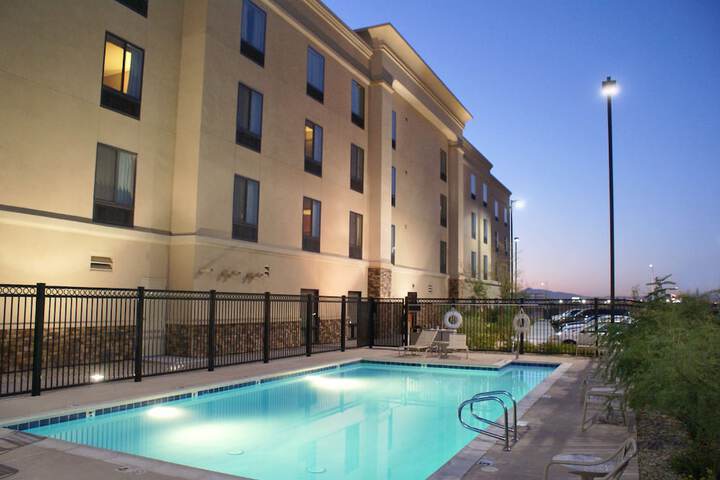 Pool 5 of 36