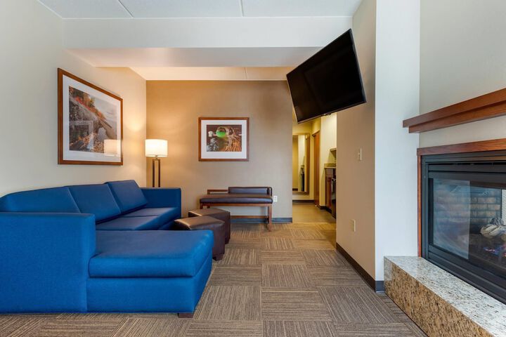 Lift Bridge Lodge an Ascend Collection Hotel