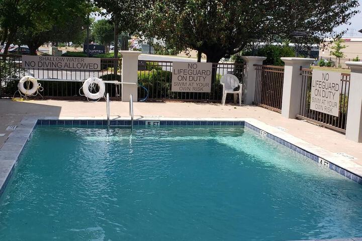 Pool 5 of 14
