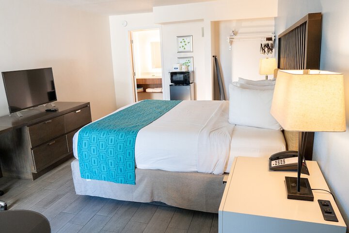 Room 15 of 26