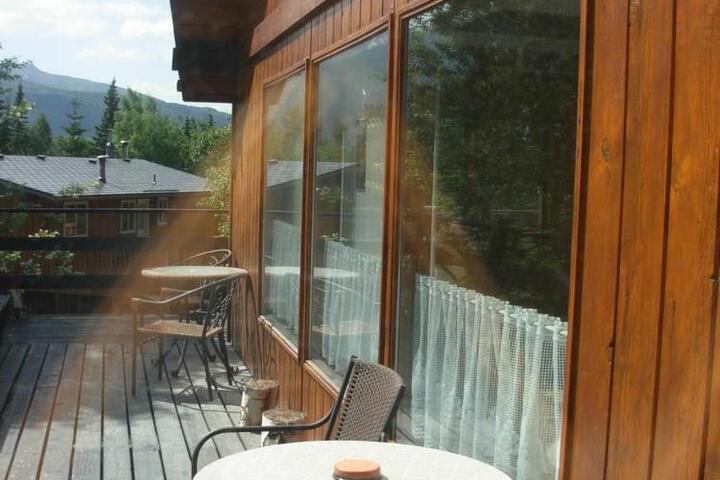 Alaska Chalet Bed & Breakfast