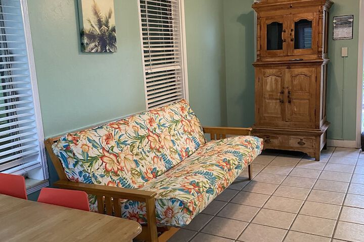 Room 107 of 218