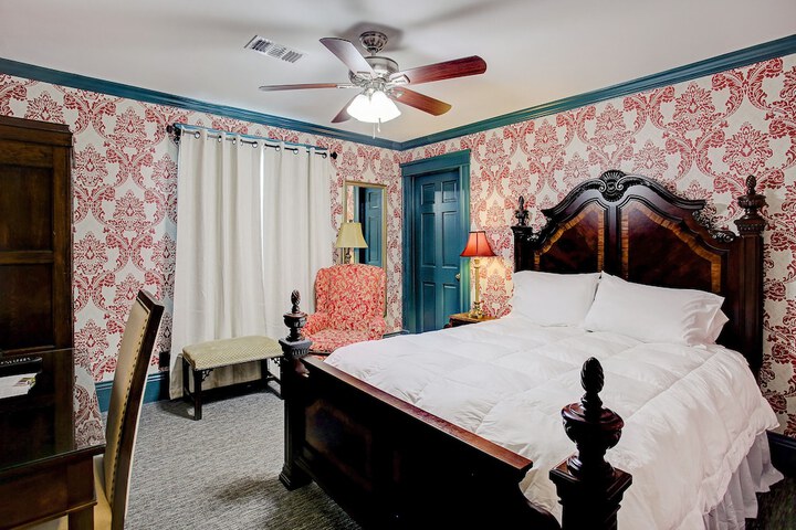 Room 69 of 82
