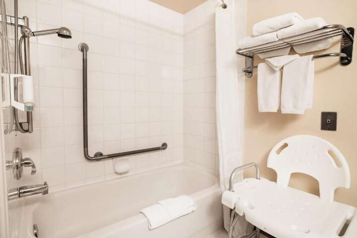 Room 14 of 23