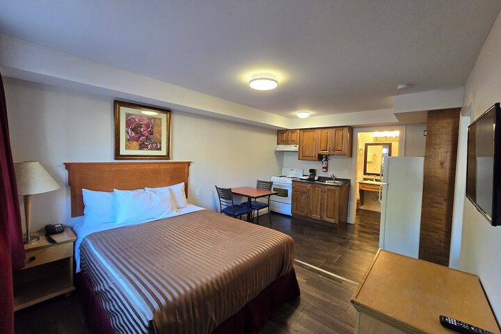 Sahara Courtyard Inn