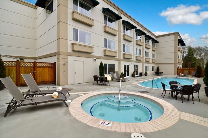 Pool 4 of 66