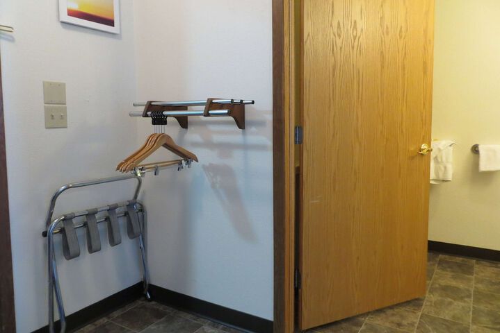 Room 16 of 60