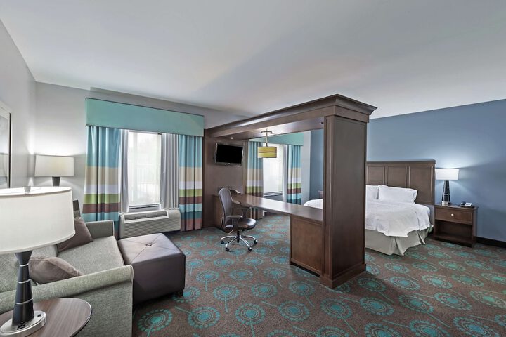 Room 22 of 34