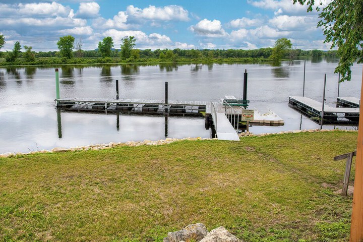 Big River Escape Riverside Cabins