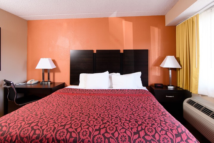 Room 14 of 27
