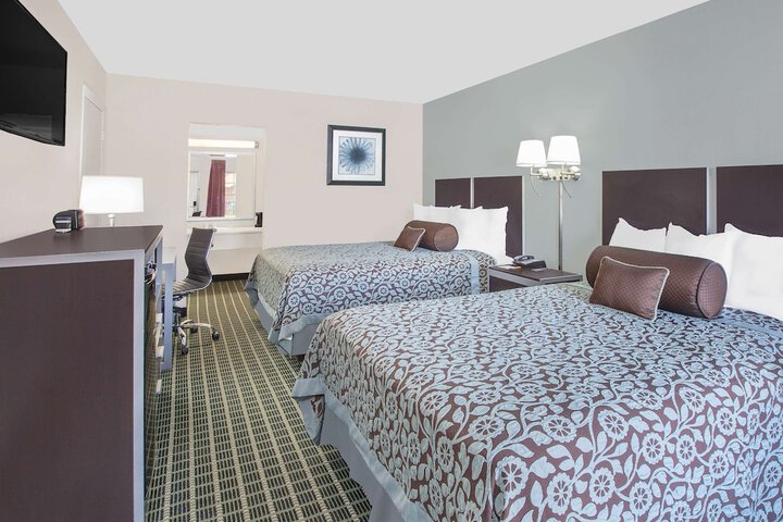 Room 41 of 48