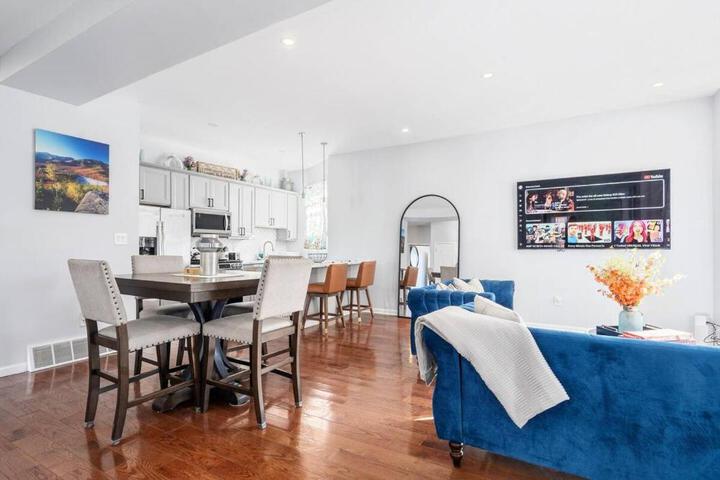 Modern 3 Bed Apt Parking W D