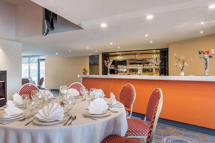 Quality Hotel Dorval
