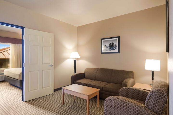 Room 22 of 28