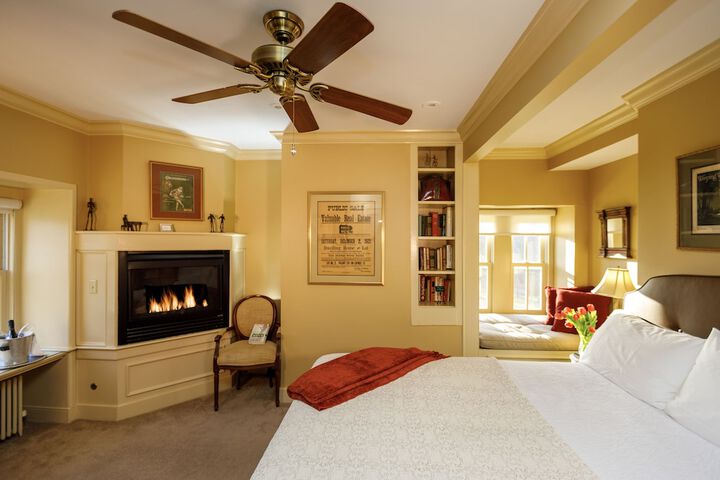 Room 40 of 76
