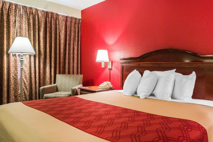 Room 15 of 30