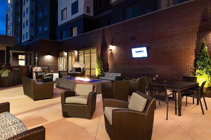 Terrace/Patio 36 of 39