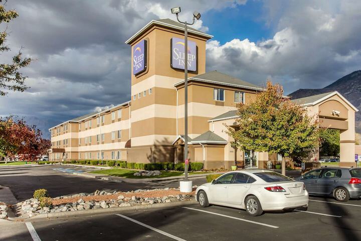 Hotel 2 of 30