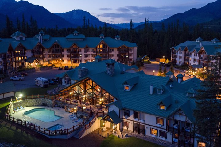 Lizard Creek Lodge